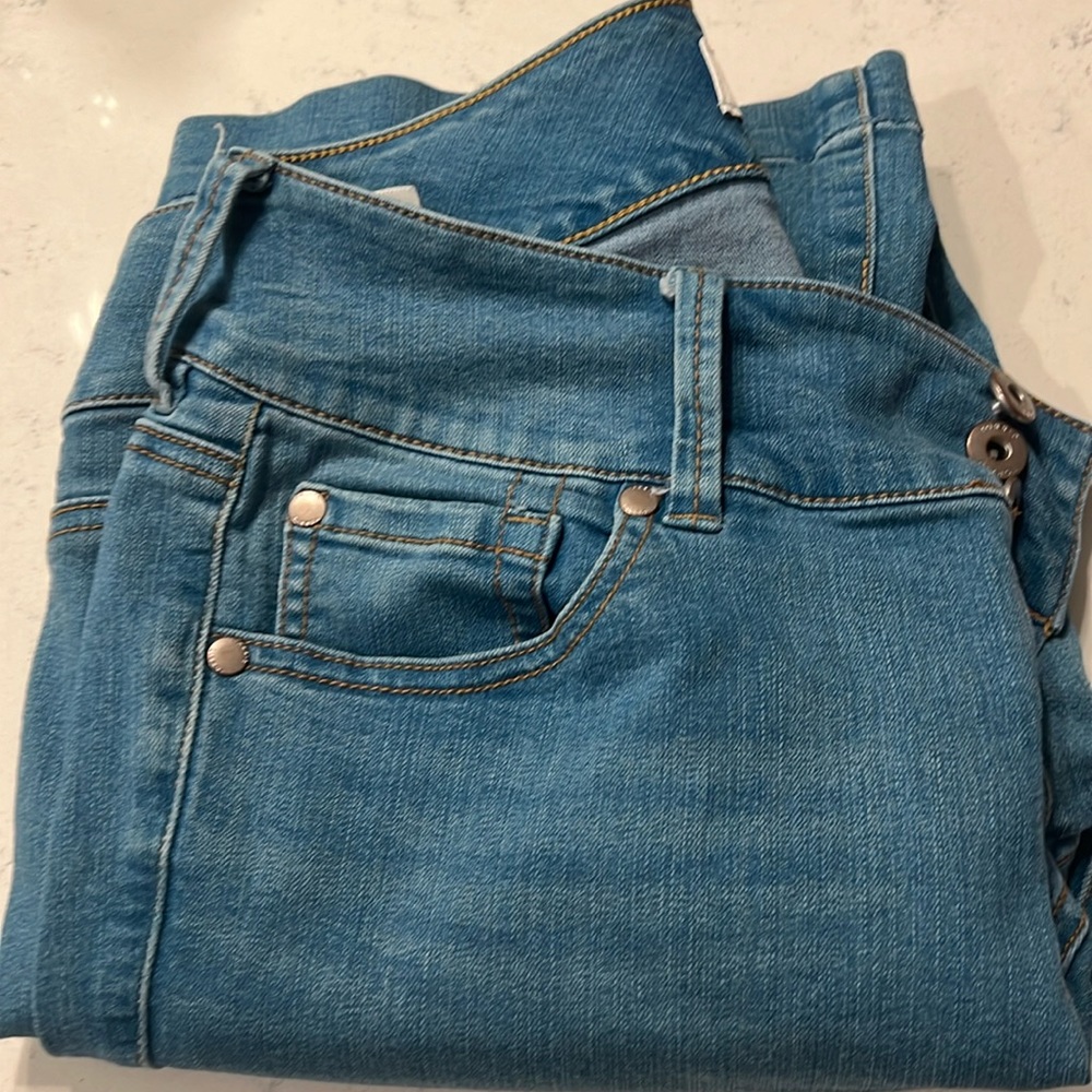 Torrid flare leg medium wash jeans